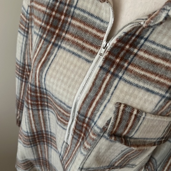 Shacket- Asher Kate - Picture 4 of 7